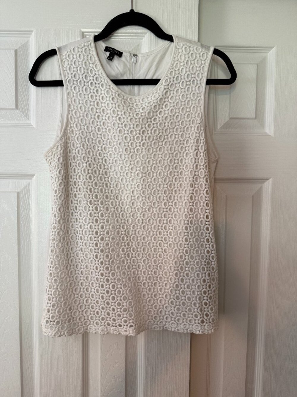 Talbots Petite White Eyelet Sleeveless Top MP Back Zip